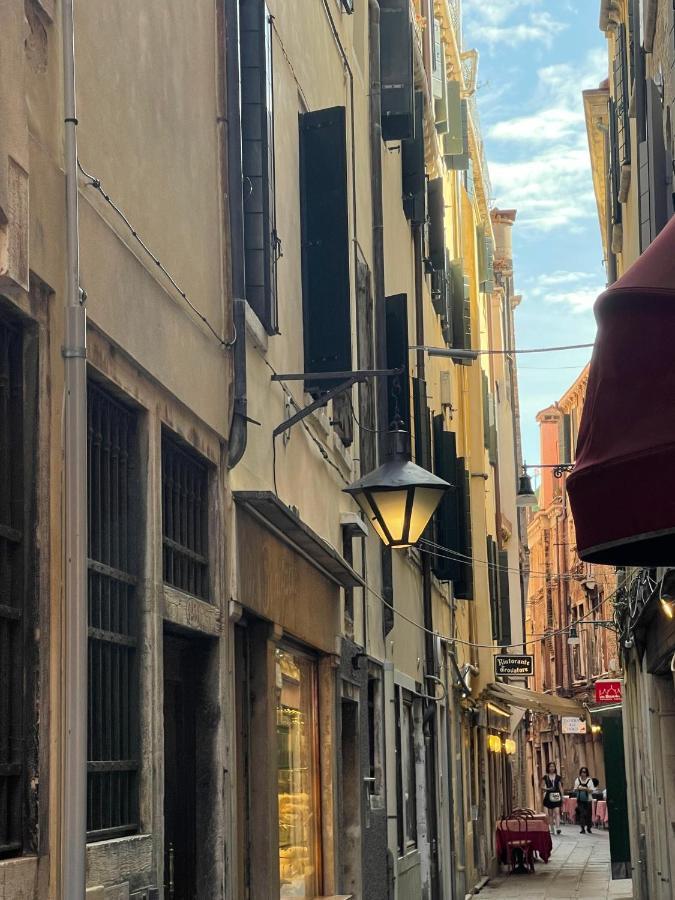 Ca' Ai Sospiri Venedig